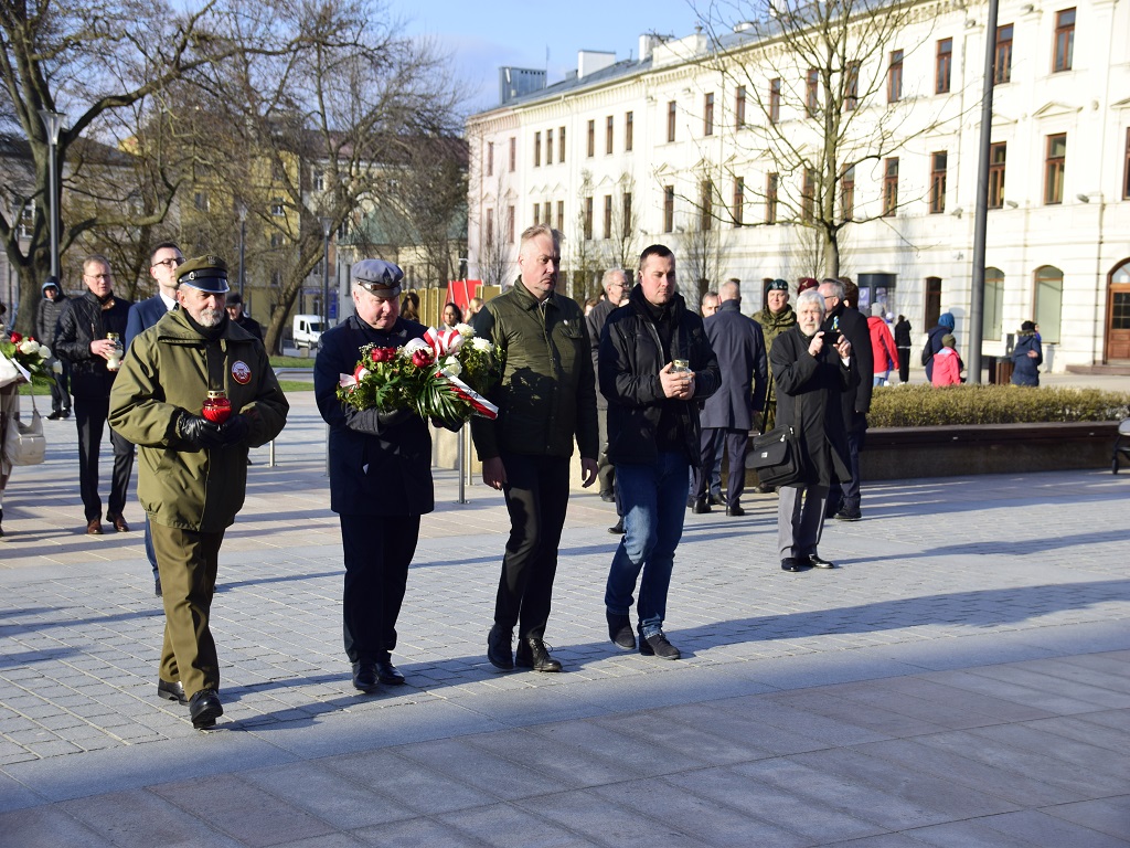 Członkowie Związku Oficerów Rezerwy RP i Związku Piłsudczyków wzięli udział  w obchodach 12. rocznicy Katastrofy Smoleńskiej w Lublinie