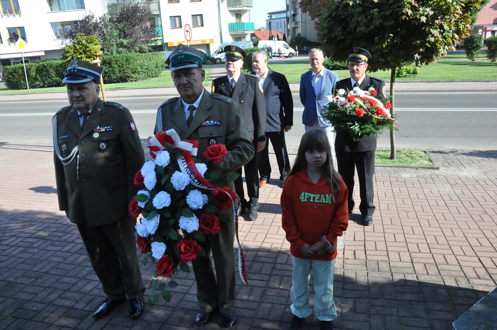 Członkowie ZOR RP upamiętnili w Nowym Dworze Mazowieckim 84. rocznicę wybuchu II wojny światowej