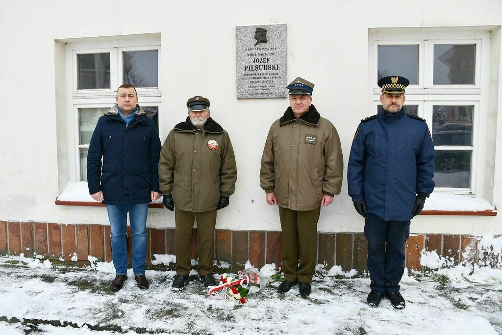 Przedstawiciele Okręgu Lubelskiego ZOR RP w Krasnymstawie uczcili  156. rocznicę urodzin Marszałka Józefa Piłsudskiego