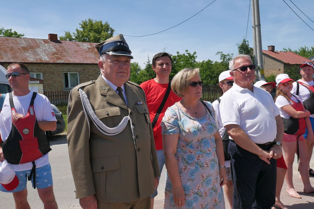  „Samorządowcy Niepodległej” – spływ kajakowy w Powiecie Nowodworskim