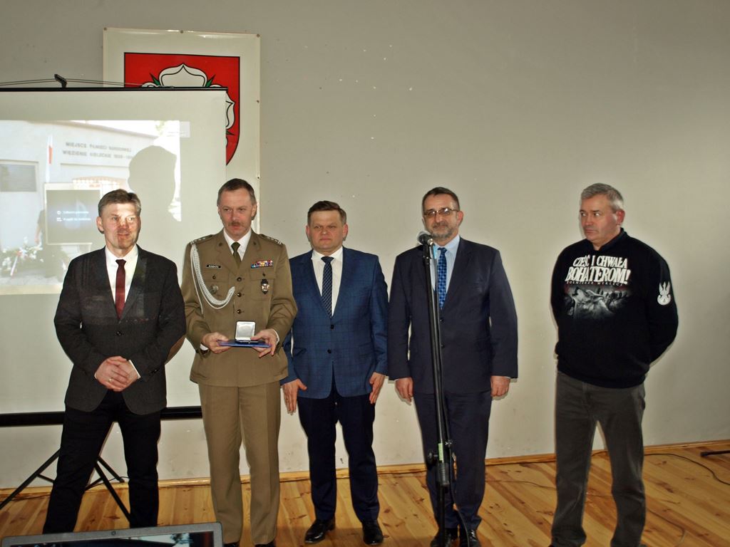 Medal „Zasłużony dla Powiatu Radomskiego” dla płk. rez. Alfreda Kabaty – prezesa ZOR RP