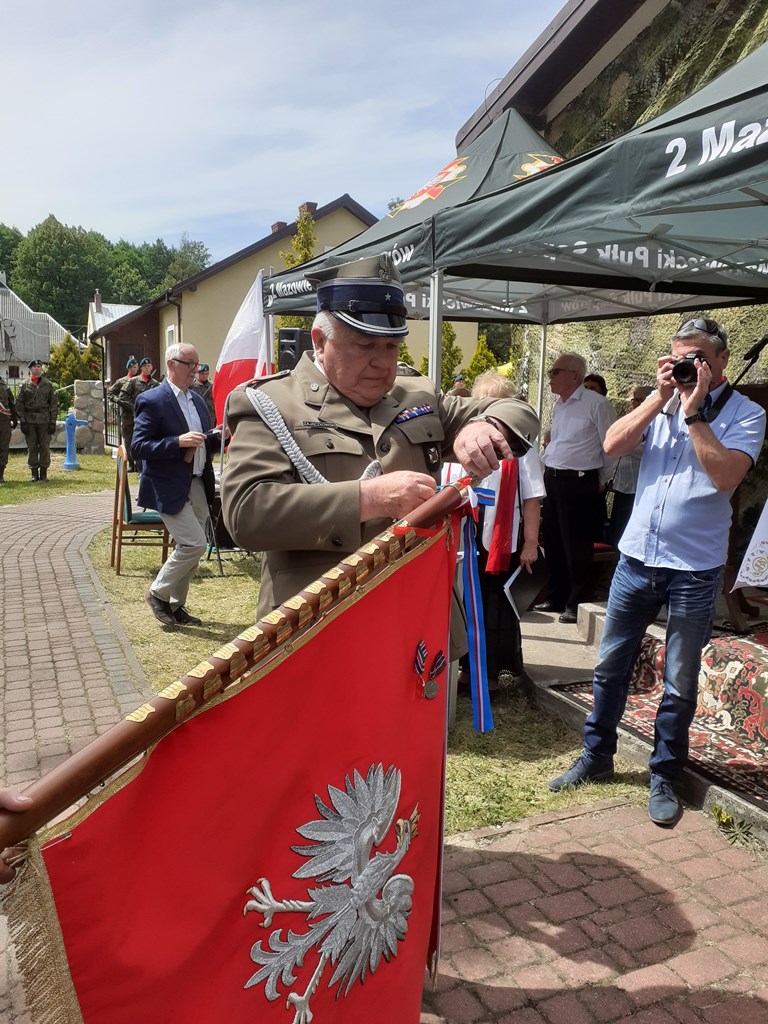 Medal ZOR RP dla Rady Pamięci Niepodległej Rzeczpospolitej Kampinoskiej. Uroczystości  patriotyczno-religijne w Wierszach