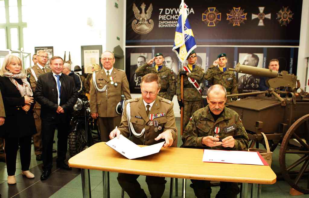 Porozumienie o współpracy Związku Oficerów Rezerwy RP z Korpusem Kadetów w Częstochowie