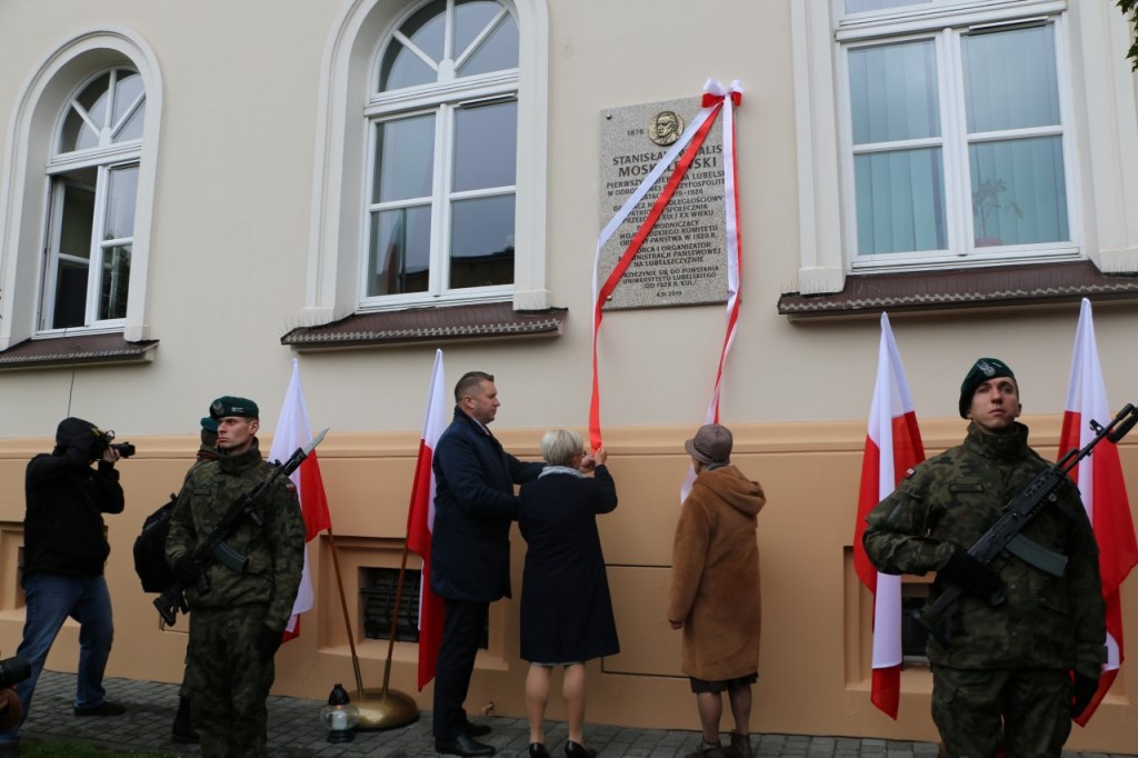 Tablica upamiętniająca pierwszego wojewodę lubelskiego  Stanisława Moskalewskiego