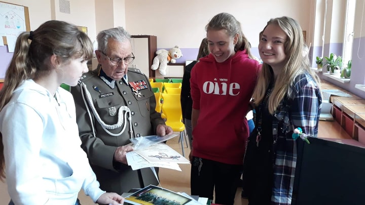 Okręg Śląski ZOR RP współorganizatorem spotkania uczniów SP nr 9  w Gliwicach z kombatantem II wojny światowej