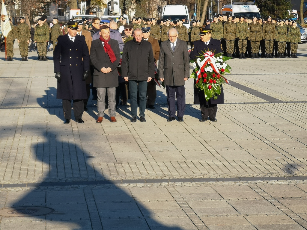 Uroczystość upamiętniająca 152 rocznicę urodzin Marszałka J. Piłsudskiego  w Częstochowie