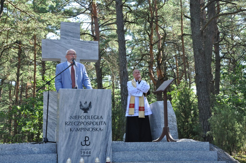 W m. Wiersze (Gmina Czosnów) uczczono 76 rocznicę walk powstańczych Grupy Kampinos Armii Krajowej