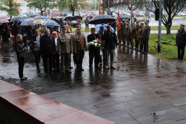 Udział członków Okręgu Śląskiego ZOR RP w uroczystościach upamiętniających 81. rocznicę wybuchu II wojny światowej w Zawierciu