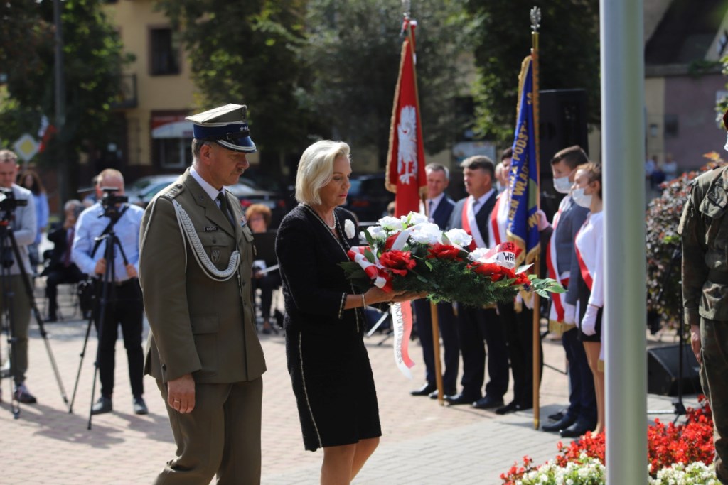 Obchody 50. rocznicy śmierci gen. W. Andersa w Krośniewicach k. Kutna współorganizowane przez ZOR RP