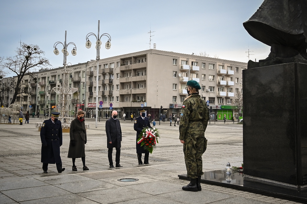 W Częstochowie oddano hołd Marszałkowi Piłsudskiemu w 153. rocznicę urodzin