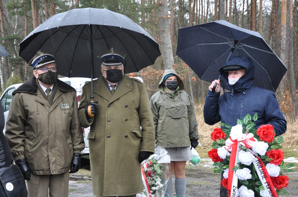 Obchody 81. rocznicy zbrodni w Palmirach dokonanej na mieszkańcach Legionowa i okolic