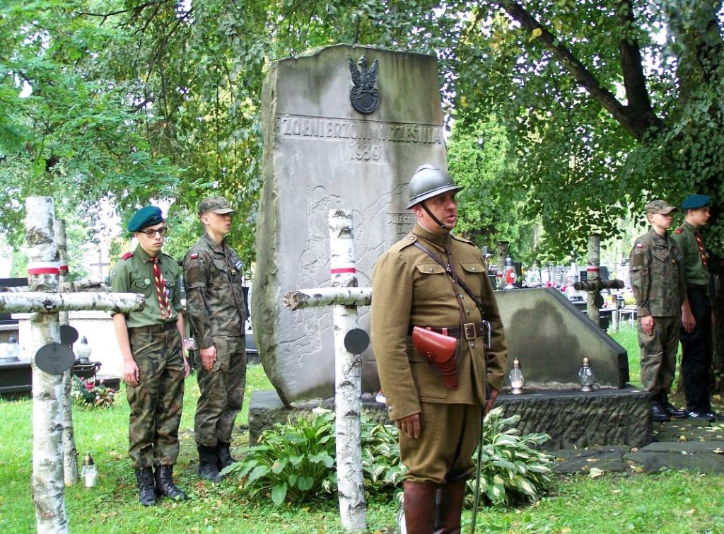 Apel Pamięci w Stalowej Woli – Rozwadowie w 82. rocznicę wybuchu  II wojny światowej