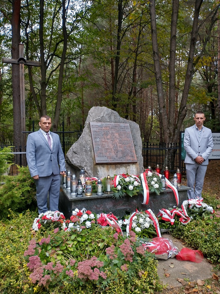 79. rocznica pacyfikacji wsi Kochany (Powiat Stalowowolski). Uroczystości  w hołdzie pomordowanym mieszkańcom