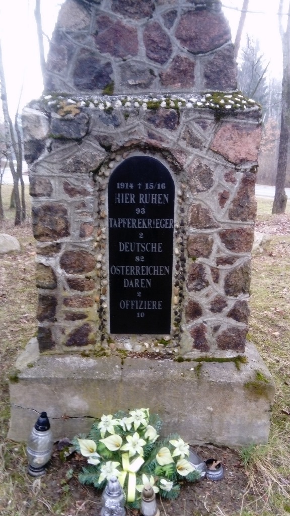 Cmentarz Wojenny z I Wojny Światowej w Łazach