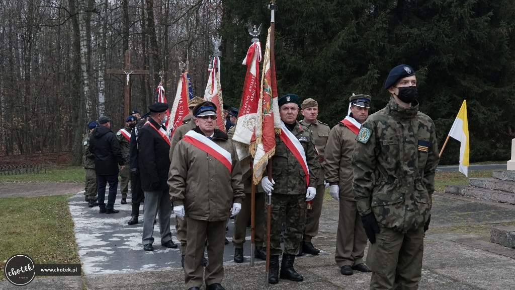 Członkowie Okręgu Lubelskiego ZOR RP uczestniczyli w uroczystości odsłonięcia Pomnika 44. Placówki AK-WiN w Sobieszynie