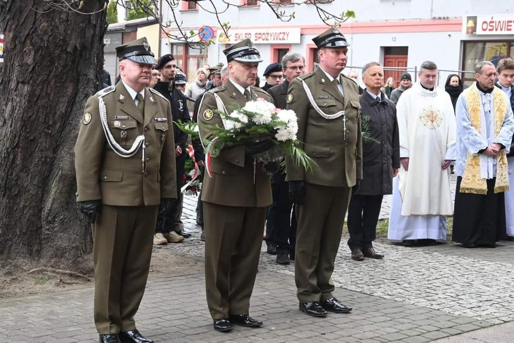 Obchody 82. rocznicy zbrodni Katyńskiej w Tarnowskich Górach z udziałem członków tarnogórskiego Koła ZOR RP