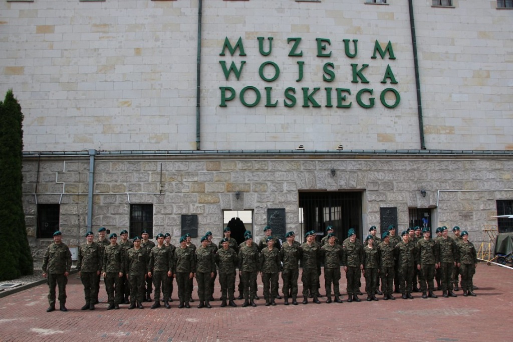 Podróż historyczno - wojskowa do Muzeum Wojska Polskiego w Warszawie  i Palmir z udziałem przedstawiciela Koła ZOR RP w Tarnowskich Górach