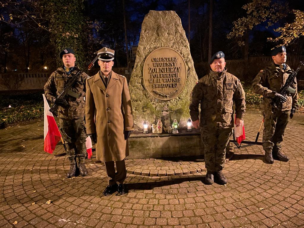 Obchody Narodowego Święta Niepodległości w Garnizonie Tarnogórskim  z udziałem członków Okręgu Śląskiego ZOR RP
