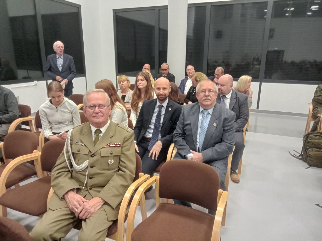 Spotkanie historyczne w Centralnej Bibliotece w Warszawie poświęcone żołnierskiej przyjaźni polsko – szwajcarskiej z udziałem ZOR RP