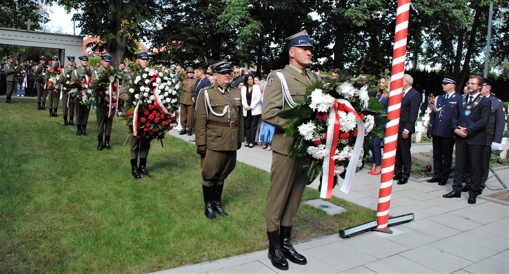 ZOR RP współorganizatorem uroczystości w Starych Babicach upamiętniającej żołnierzy września 1939 i poległych podczas II wojny światowej
