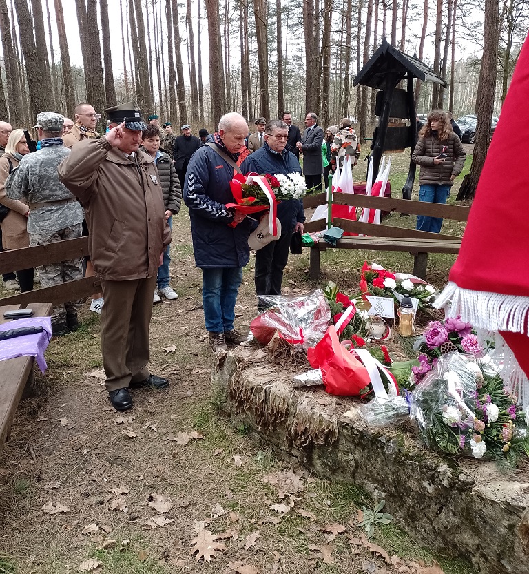 Okręg Śląski ZOR RP współorganizatorem obchody 161. rocznicy potyczki Powstańców Styczniowych pod Kuźnicą Masłońską na polanie w Kazimierówce (gm. Łazy)