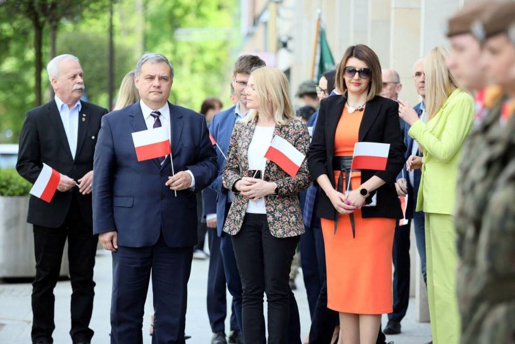 Obchody Dnia Flagi RP w Lublinie z udziałem przedstawiciela lubelskiego Koła nr 1 ZOR RP