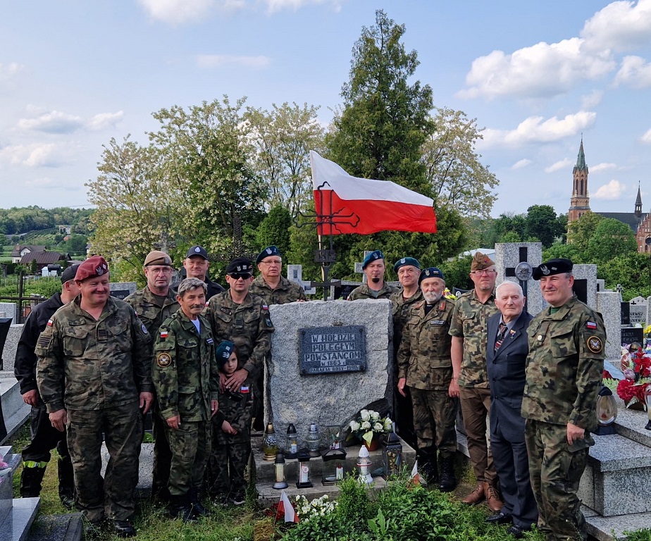 Członkowie Okręgu Lubelskiego ZOR RP uczcili 162. rocznicę I bitwy pod Chruśliną (Woj. Lubelskie) w czasie Powstania Styczniowego