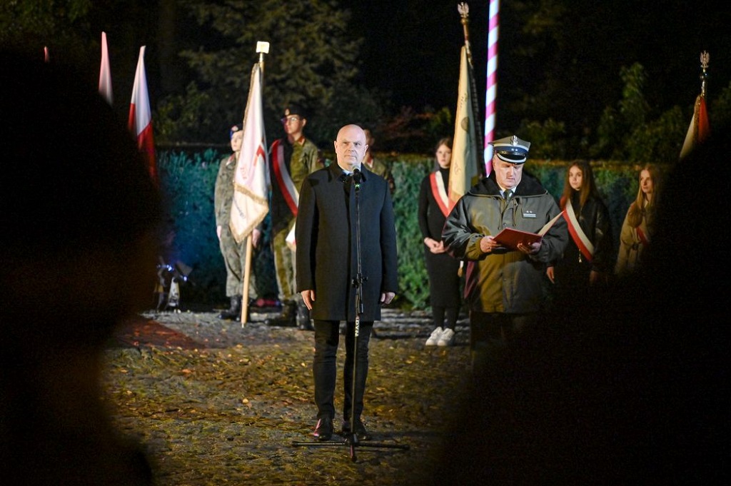 Uroczystość 100 - lecia przeniesienia płyty Grobu Nieznanego Żołnierza w Częstochowie z udziałem członków częstochowskiego Koła ZOR RP