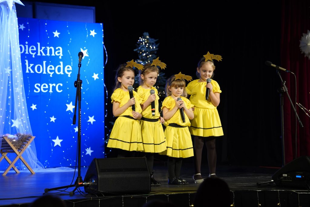 Jasełka i obchody Międzynarodowego Dnia Osób z Niepełnosprawnościami w Kasynie Oficerskim w Modlinie z udziałem ZOR RP