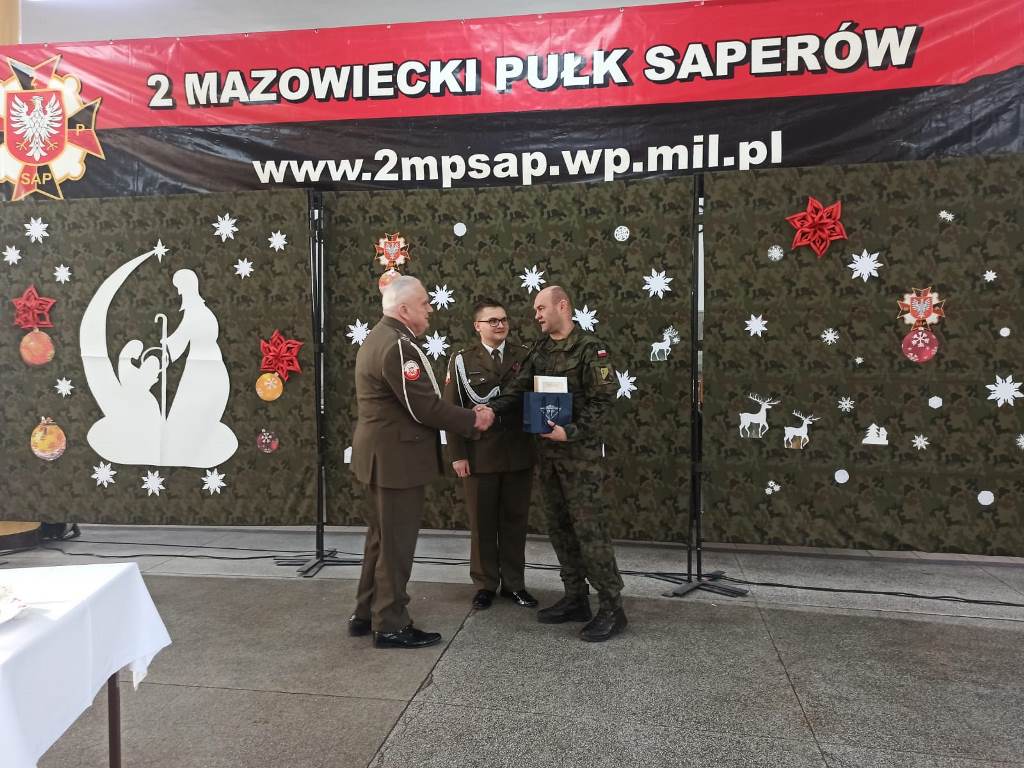 Delegacja ZOR RP wzięła udział w spotkaniu opłatkowym w 2 Mazowieckim pułku saperów w Kazuniu