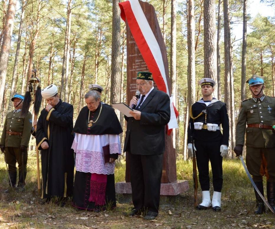 Pomnik w Lasach Piaśnickich